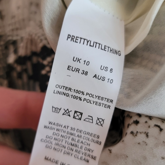 Pretty Little Thing Snakeskin Print Romper 6 - Picture 11 of 11